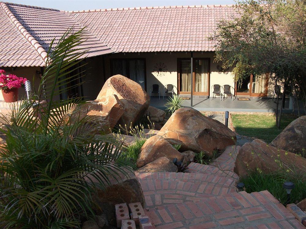 Meerkat Manor Komatipoort Exterior foto